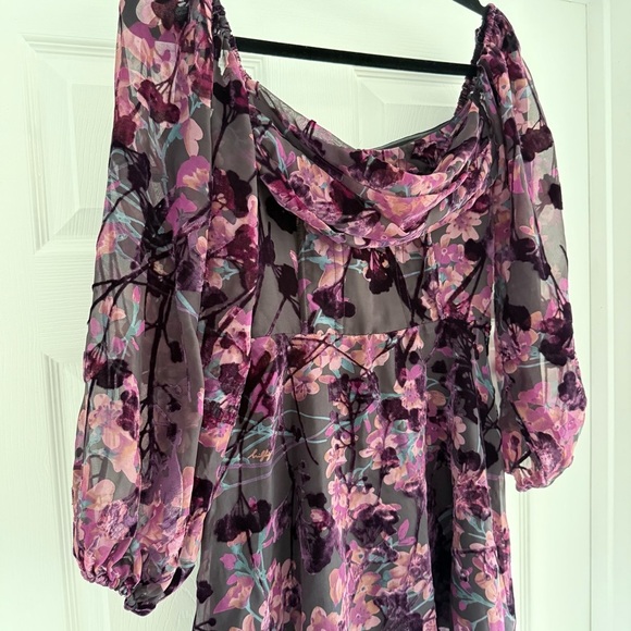 NWT SHOWPO Jessel Mini Dress Long Sleeve Cowl Corset in Burnt Out Floral 4 - Picture 8 of 16